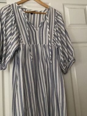 Universal thread blue white striped dress xs